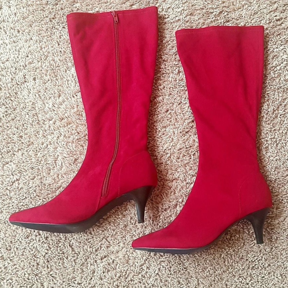 Red stylish dress boots - Size 8.5